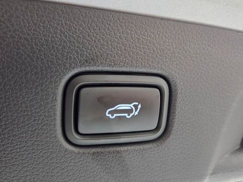 Used 2024 Hyundai Palisade Limited image 13