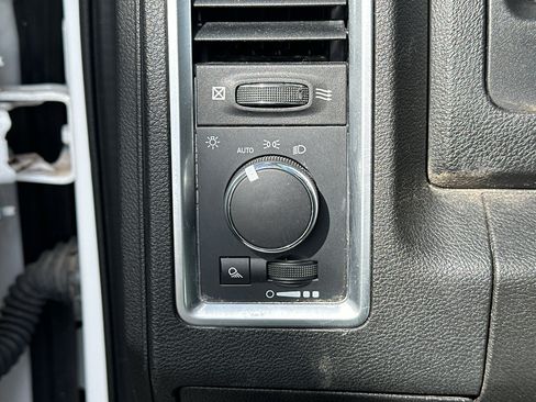 Used 2022 RAM 1500 Classic SLT w/ Protection Group AWD/4WD image 22