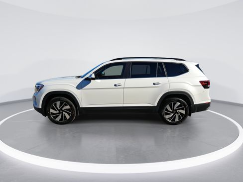 New 2026 Volkswagen Atlas SE image 6