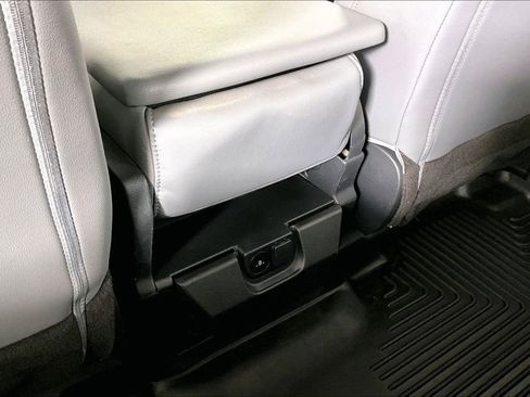 Used 2023 Ford F250 XL w/ FX4 Off-Road Package image 35