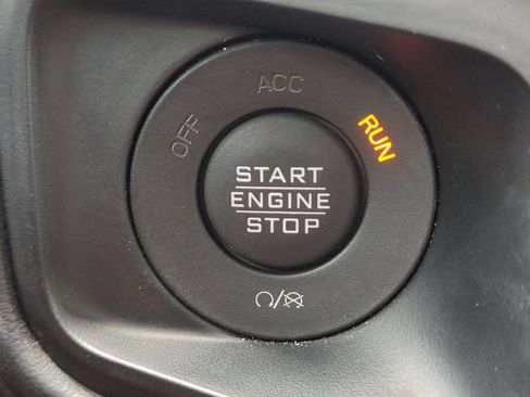 Used 2024 Jeep Wrangler Unlimited Rubicon 4xe AWD/4WD image 29