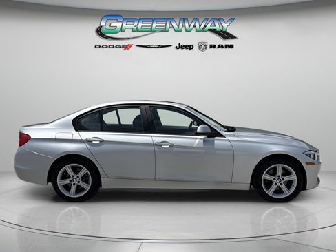 Used 2015 BMW 328i xDrive Sedan AWD/4WD image 5