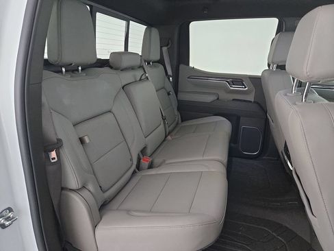 Used 2026 Chevrolet Silverado 1500 LTZ w/ Technology Package RWD image 32