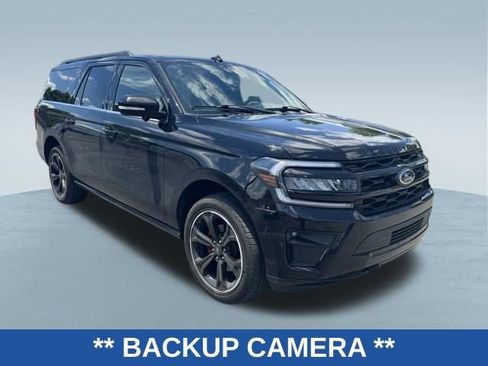 Used 2023 Ford Expedition Max Limited AWD/4WD image 3
