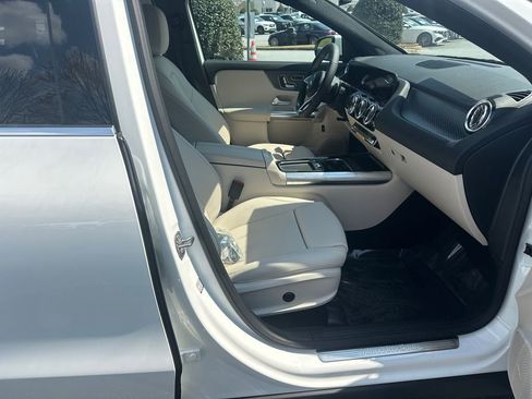 New 2026 Mercedes-Benz GLA 250 4MATIC image 14