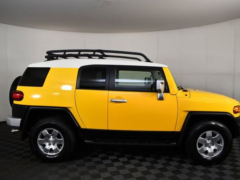 Used 2007 Toyota FJ Cruiser 4WD image 5