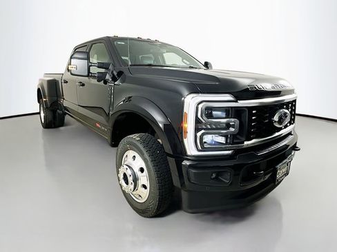 New 2026 Ford F450 Platinum w/ FX4 Off-Road Package image 1