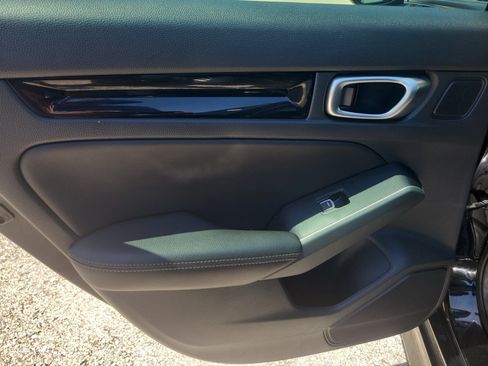 Used 2024 Honda Civic Touring image 12