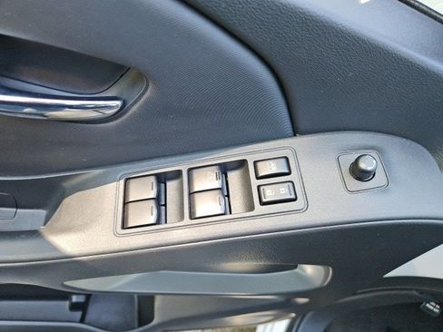 Used 2022 Nissan Frontier SV image 23