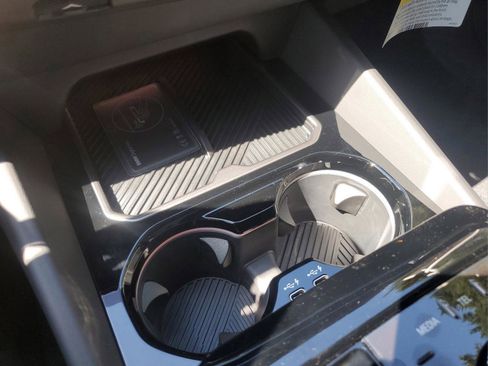 Used 2025 BMW i5 eDrive40i w/ Premium Package image 29