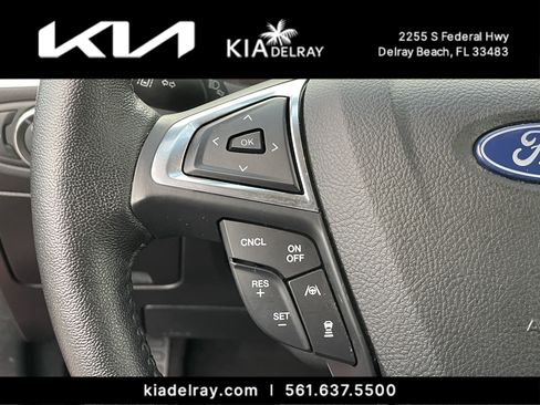 Used 2020 Ford Edge Titanium image 29