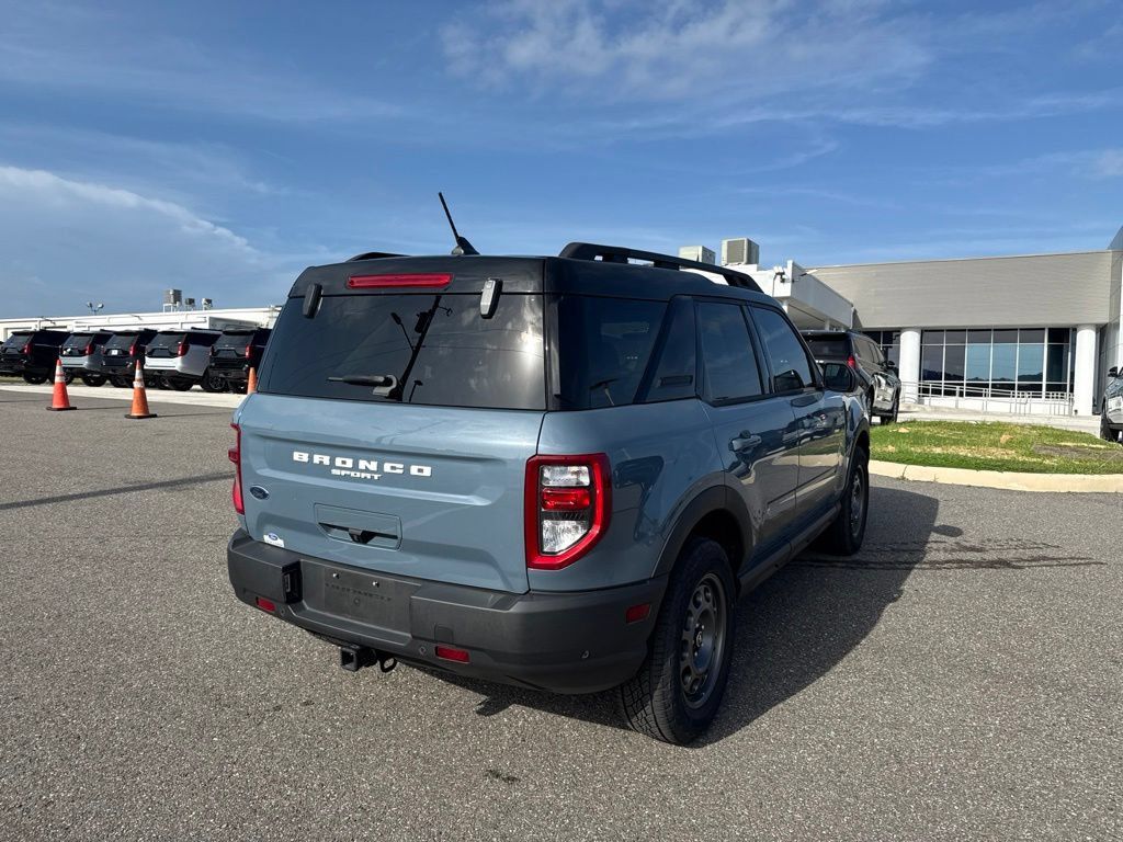 Used 2024 Ford Bronco Sport Outer Banks AWD/4WD image 2