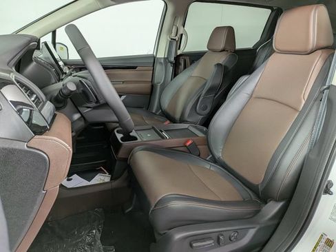New 2026 Honda Odyssey Elite image 17