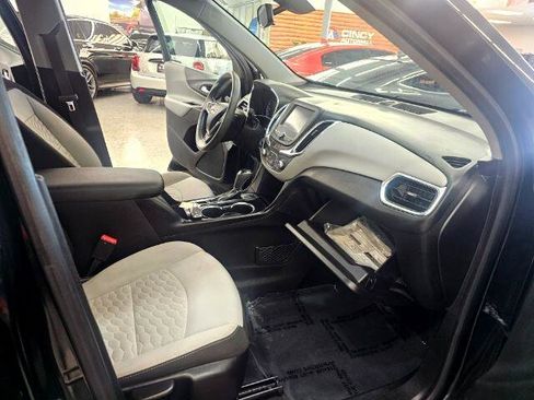 Used 2018 Chevrolet Equinox LS image 25
