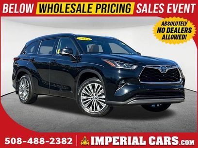 Used 2024 Toyota Highlander Platinum