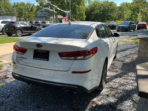 Used 2019 Kia Optima LX FWD image 5