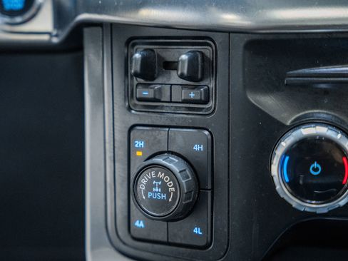 Certified 2023 Ford F150 Lariat w/ Equipment Group 502A High image 29