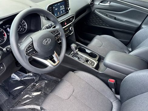 Used 2019 Hyundai Santa Fe SE image 12