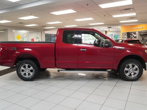 Used 2016 Ford F150 XLT w/ Equipment Group 302A Luxury AWD/4WD image 12