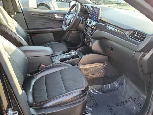 Certified 2023 Ford Escape ST-Line image 15