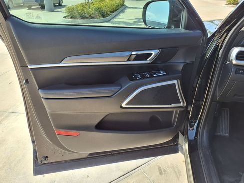 Used 2021 Kia Telluride LX FWD image 15