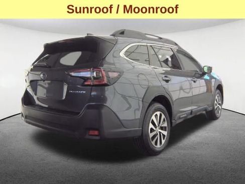 Used 2023 Subaru Outback Premium AWD/4WD image 5