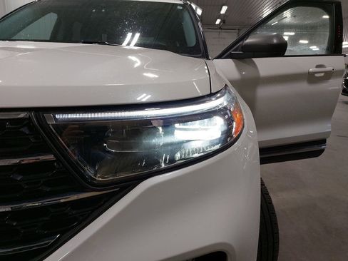 Used 2022 Ford Explorer XLT w/ Equipment Group 202A image 30