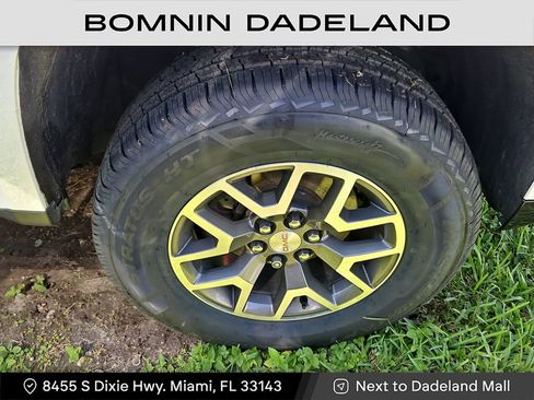 Used 2021 GMC Canyon AT4 w/ Driver Alert Package image 7