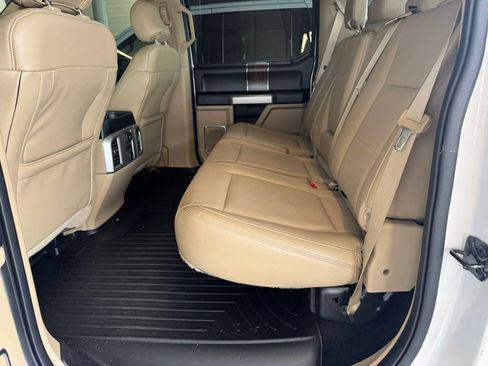 Used 2015 Ford F150 Lariat w/ Equipment Group 502A Luxury RWD image 8