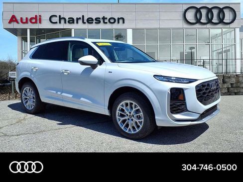 New 2026 Audi Q3 quattro 2.0T AWD/4WD image 1