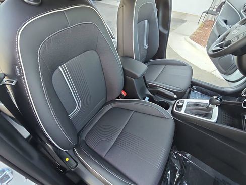 New 2026 Hyundai Venue SEL FWD image 10
