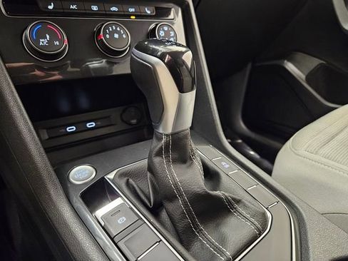 Used 2022 Volkswagen Tiguan S image 20