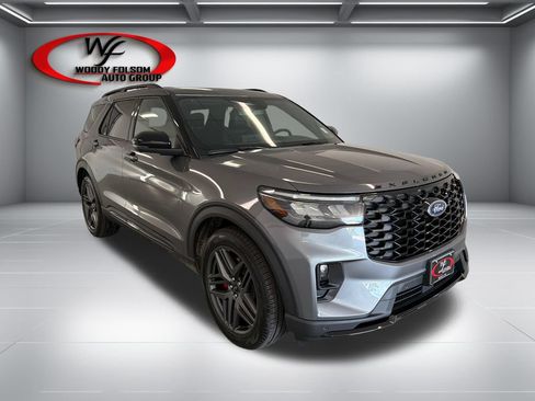 New 2026 Ford Explorer ST RWD image 3