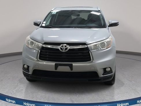 Used 2015 Toyota Highlander XLE image 3