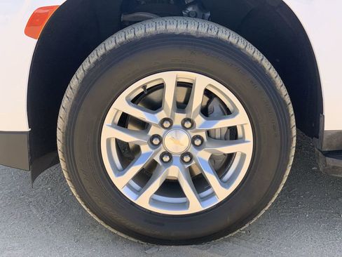 Certified 2024 Chevrolet Tahoe LT RWD image 31