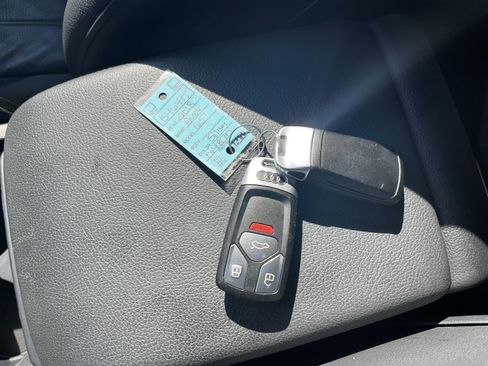 Used 2018 Audi Q5 2.0T Premium Plus w/ Premium Plus Package image 44