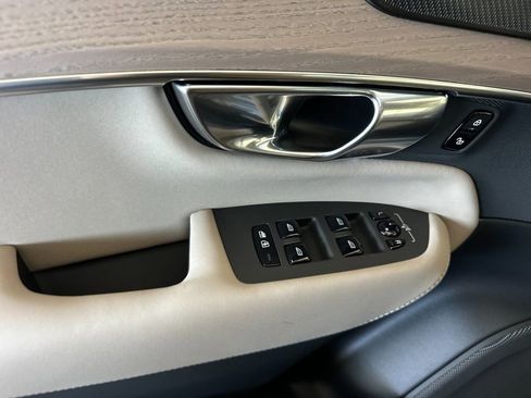 New 2026 Volvo XC90 T8 Plus w/ Protection Package Premier image 10