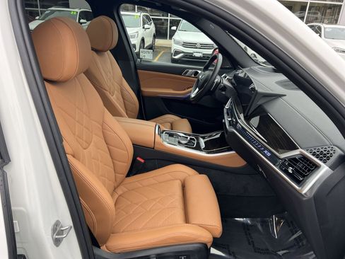 Used 2024 BMW X5 xDrive40i w/ Premium Package image 27