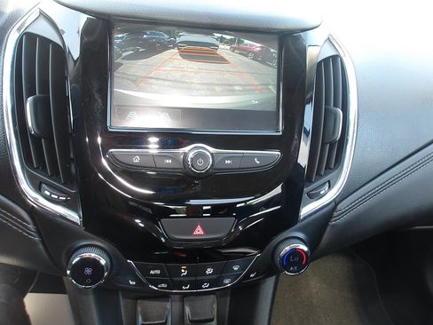 Used 2017 Chevrolet Cruze Premier w/ Enhanced Convenience Package FWD image 20