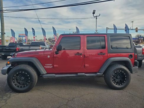 Used 2012 Jeep Wrangler Unlimited Sport image 2