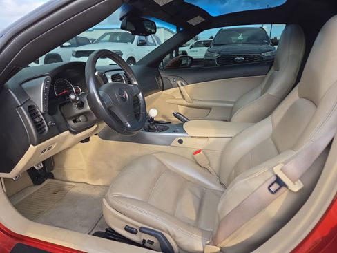 Used 2006 Chevrolet Corvette Coupe w/ Preferred Equipment Group image 16
