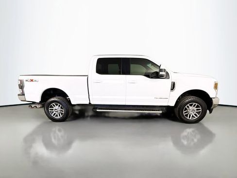 Used 2018 Ford F250 Lariat w/ Lariat Value Package AWD/4WD image 8
