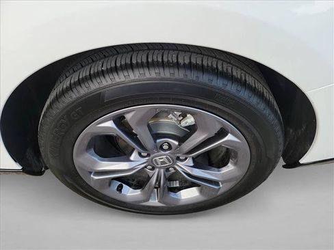 Used 2025 Honda Accord EX-L image 12
