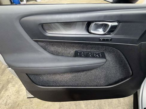Used 2024 Volvo XC40 Recharge Plus w/ Protection Package Premier RWD image 20