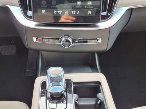 New 2026 Volvo XC90 B6 Plus AWD/4WD image 25