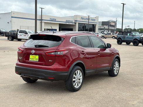 Used 2020 Nissan Rogue Sport SV FWD image 9