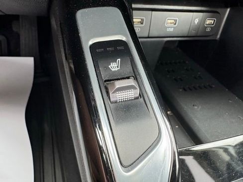 Used 2023 Kia Sorento SX AWD/4WD image 11