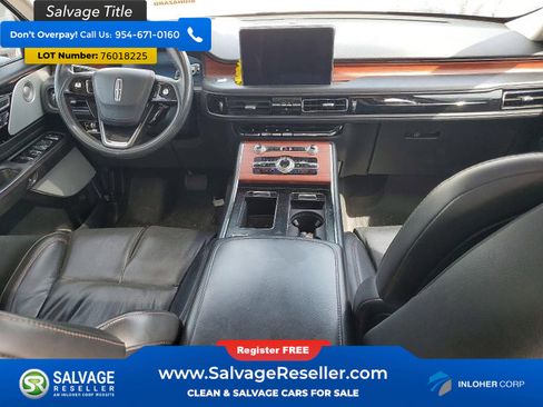 Used 2023 Lincoln Aviator Reserve w/ Equipment Group 201A image 11
