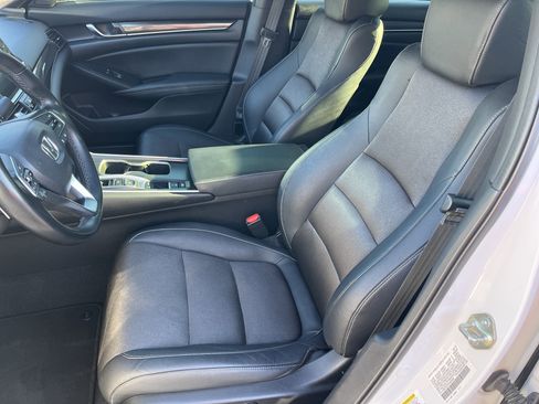 Used 2019 Honda Accord Sport image 16