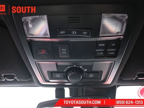 Used 2023 Toyota Tacoma TRD Pro AWD/4WD image 21